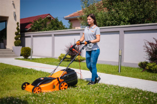 Kosilnica električna Villy 1300 E 