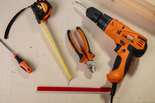 Vrtalnik-vijačnik VLN 240 Villager 