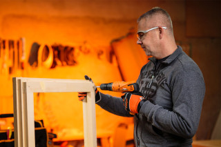 Vrtalnik-vijačnik VLN 240 Villager 