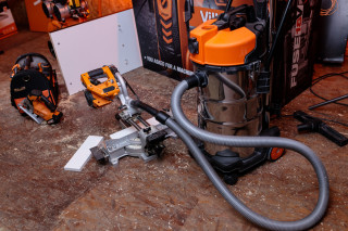Sesalec VVC 40 DWS