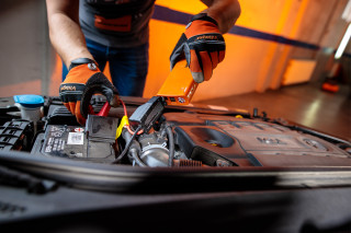 Zagnjalnik akum. Jump starter VJS 3500