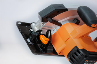 Žaga krožna Fuse VLP 1820