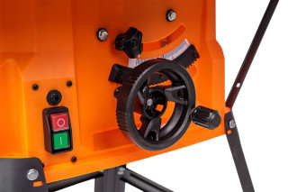 Žaga Krožna Stabilna VTS 1502 Villager 