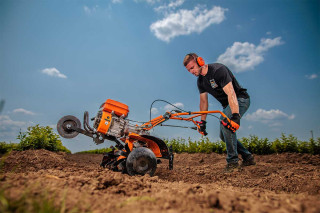 Prekopalnik VTB 8422 P s Plugom za O. Villager 