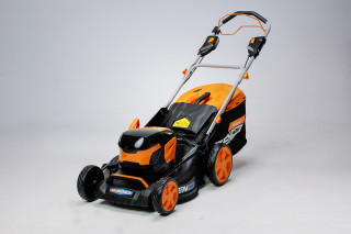 KOSILNICA AKUM.LM 4111E-Matic ZEN 082483 Villager