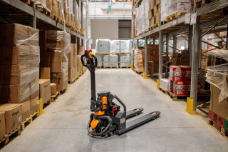 Viličar paletar akumulatorski VTP 1525 LiX 