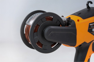 STROJČEK AKUM. ZA VEZANJE VTM 25-1BCB 085975 Villager 