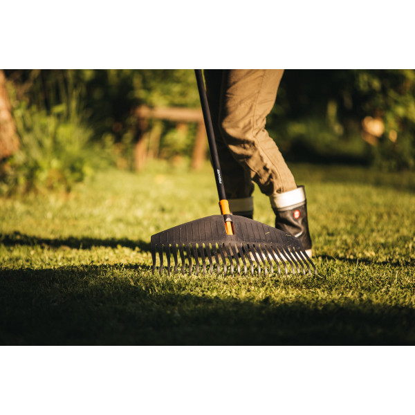 Grablje za listje M š41cm 1003464 Fiskars