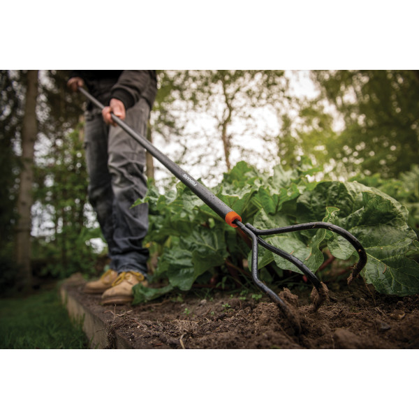 Kultivator Solid 155cm 3 rog. 1016034 Fiskars