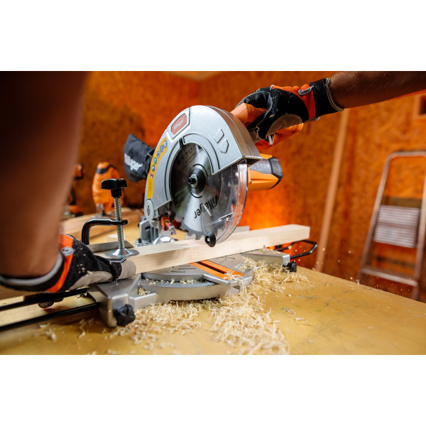 Žaga kotna stabilna VMS 1100-210 Villager 