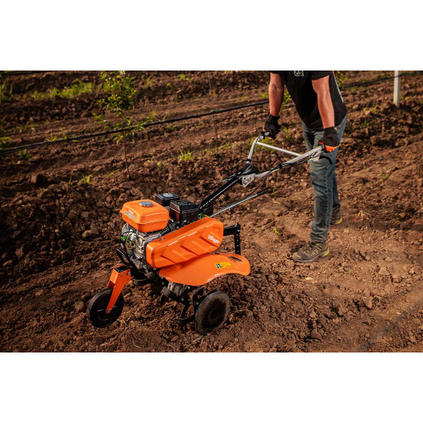 Prekopalnik VTB 842 Prime Villager 