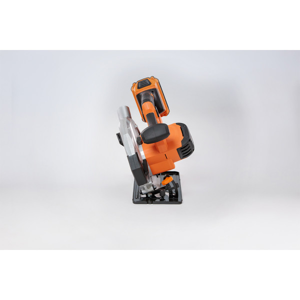 Žaga krožna Fuse VLP 1820