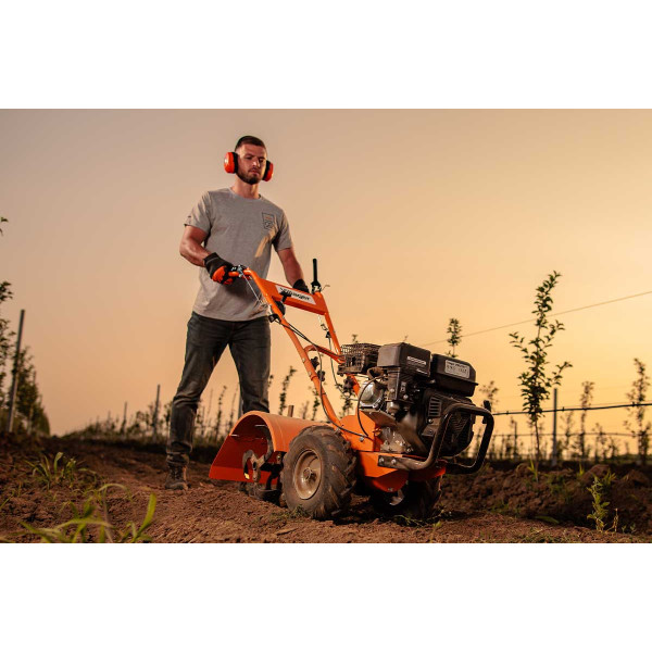 Prekopalnik VTB 4811 VC Villager 