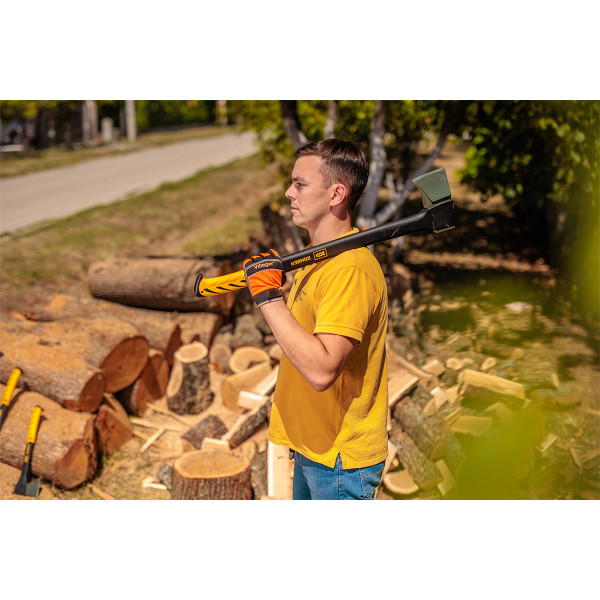 Sekira Tesarska 950g 