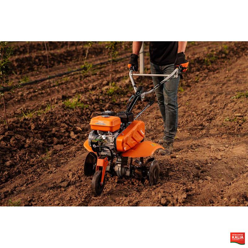 Prekopalnik VTB 842 Prime Villager 