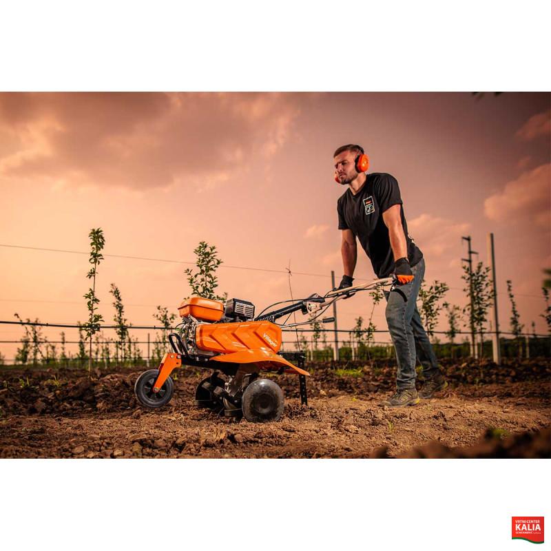 Prekopalnik VTB 842 Prime Villager 