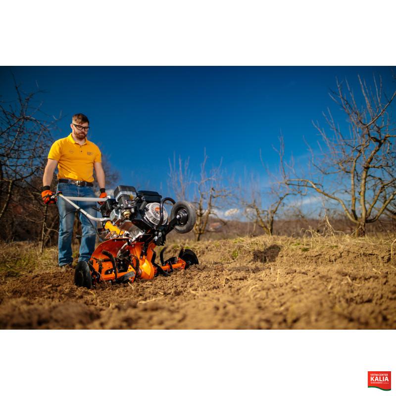 Prekopalnik VTB 843 Prime Villager 