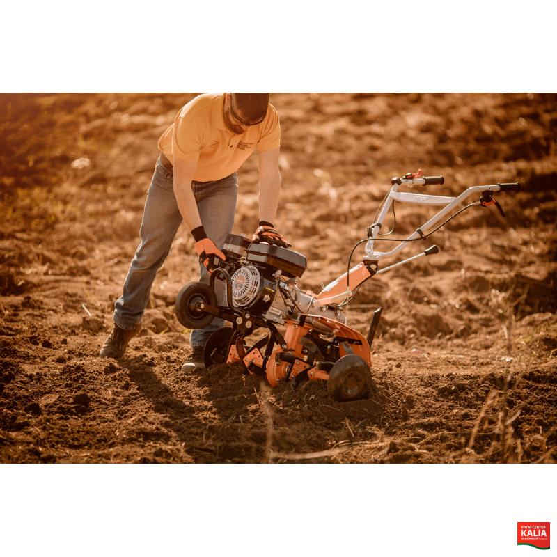 Prekopalnik VTB 843 Prime Villager 