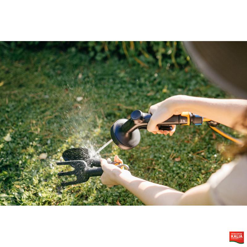 BRIZGALKA ZA VODO VEČFUNKCIJSKA 1070836 Fiskars 